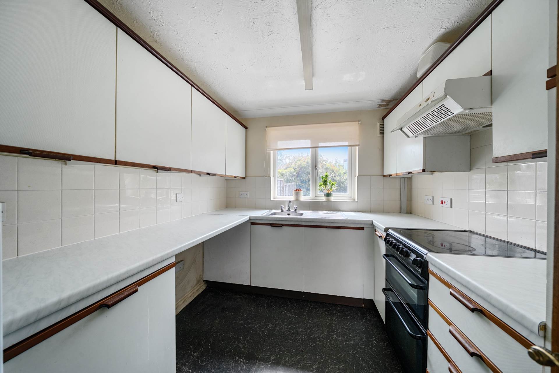 Warden Abbey, Riverfield Drive, Image 5