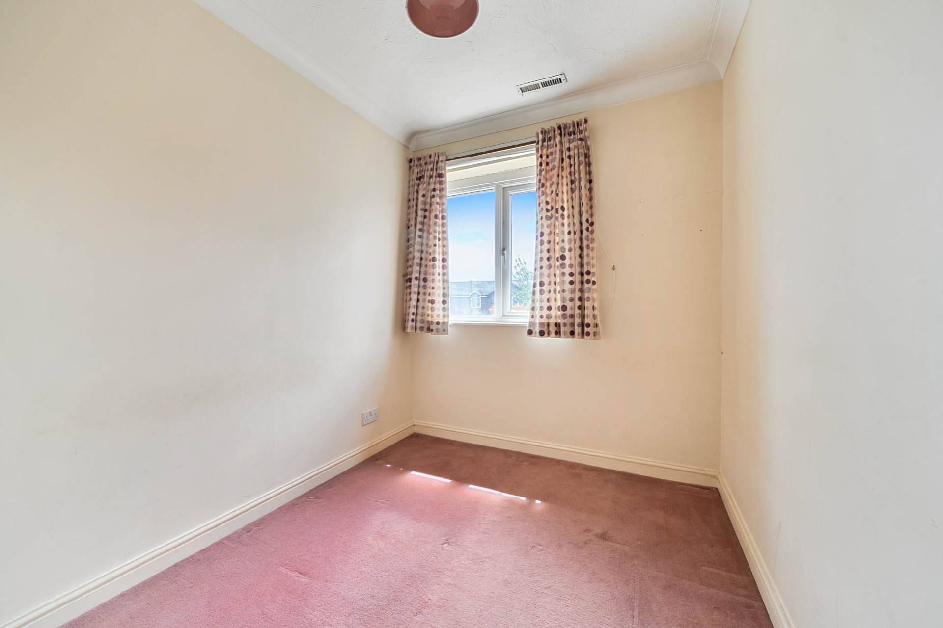 Warden Abbey, Riverfield Drive, Image 9