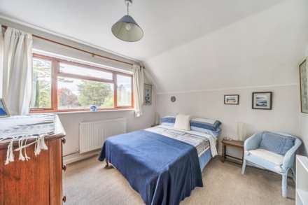Orchard Lane, Harrold, Image 9