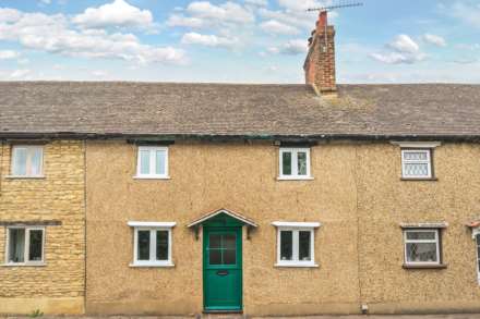 Long Row, Pavenham