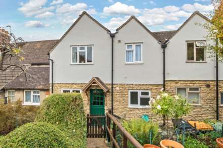 Long Row, Pavenham, Image 12