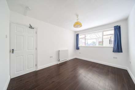 Brookfield Road, Bedford, Image 10