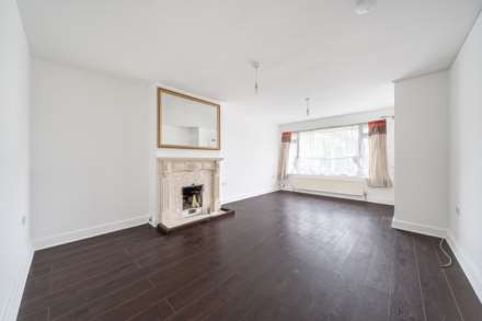 Brookfield Road, Bedford, Image 2