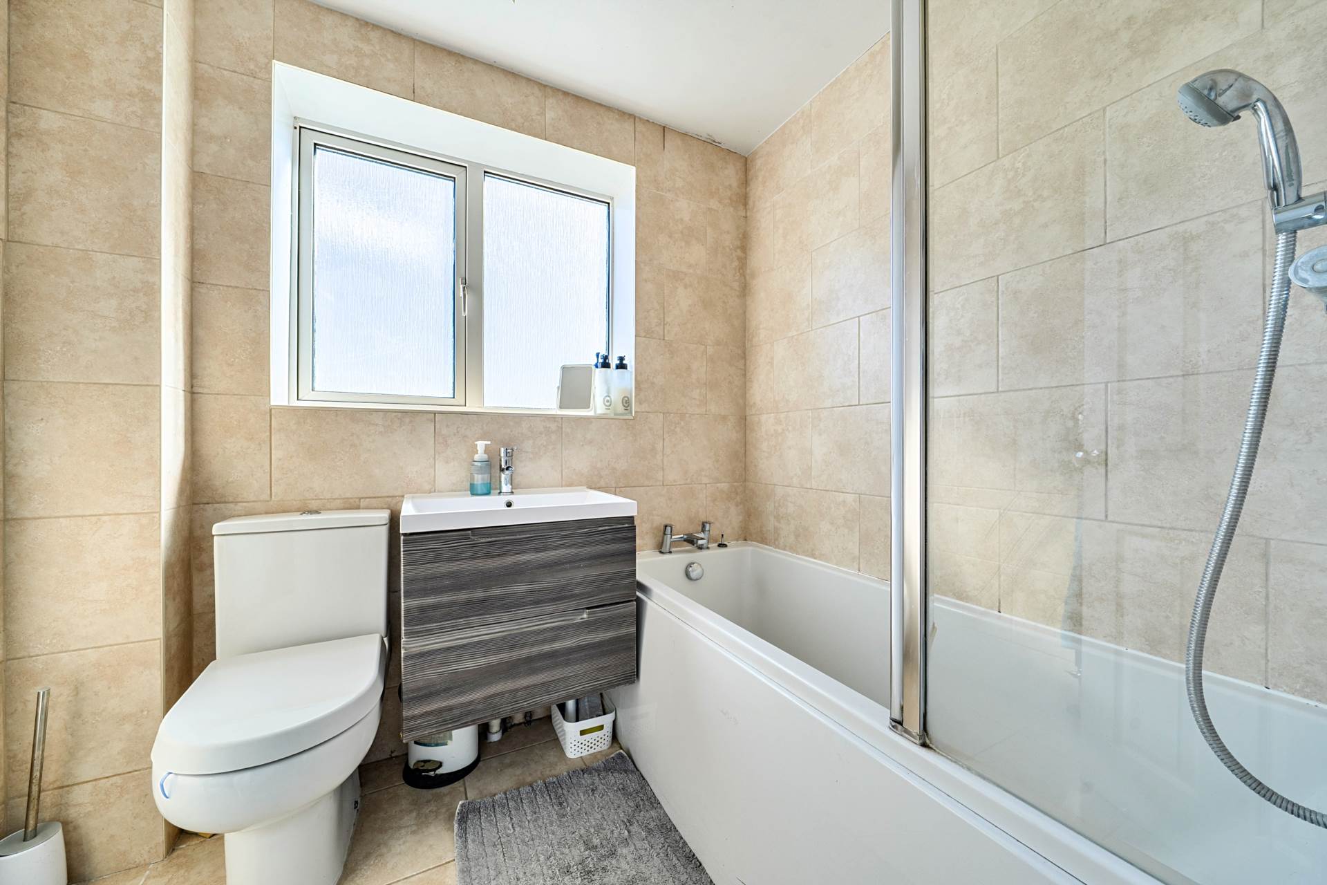 Cherwell Road, Bedford, Image 16