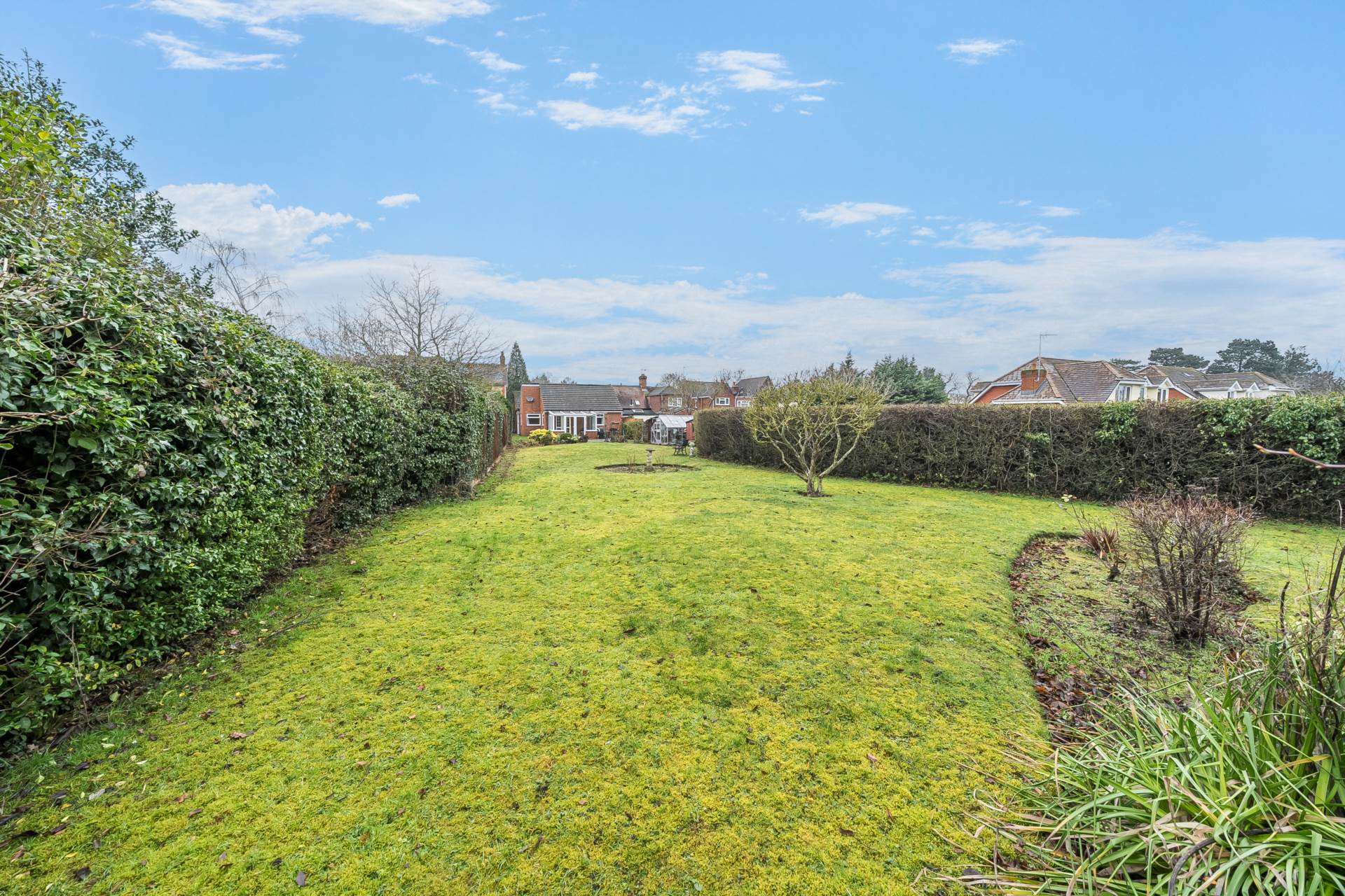 Village Road, Bromham, Image 16