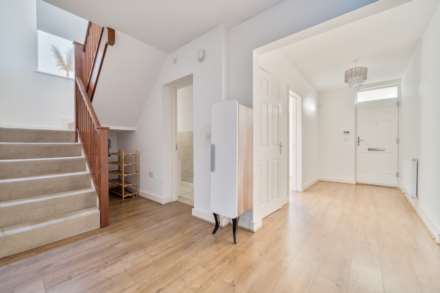 Barkers Lane, Bedford, Image 2