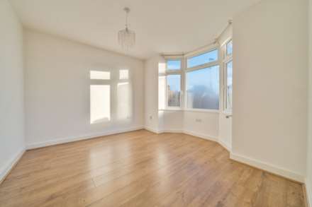 Barkers Lane, Bedford, Image 4