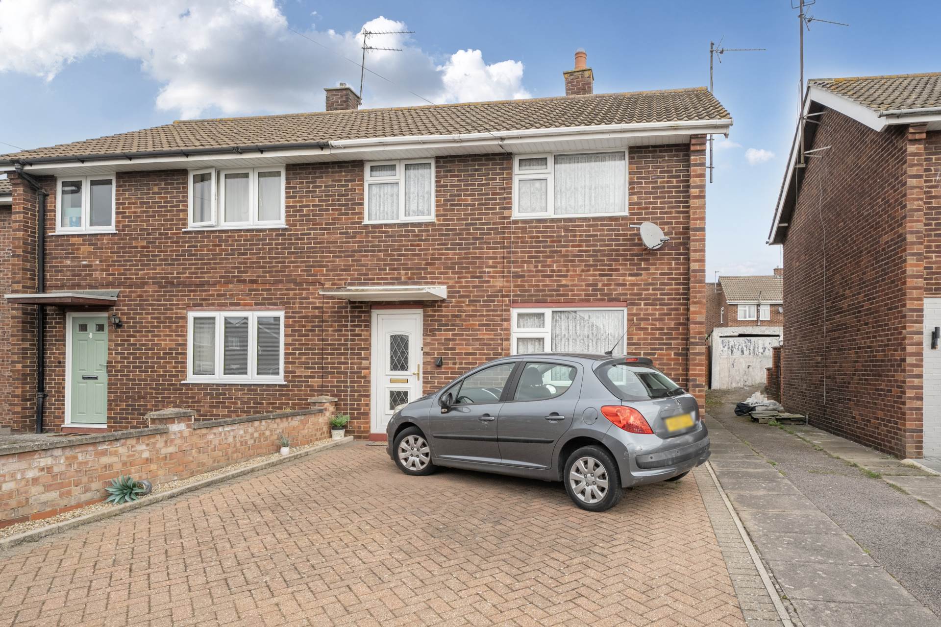 Queens Crescent, Clapham, Image 14