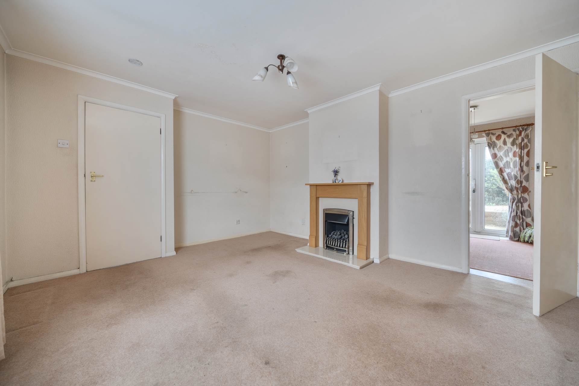 Queens Crescent, Clapham, Image 2