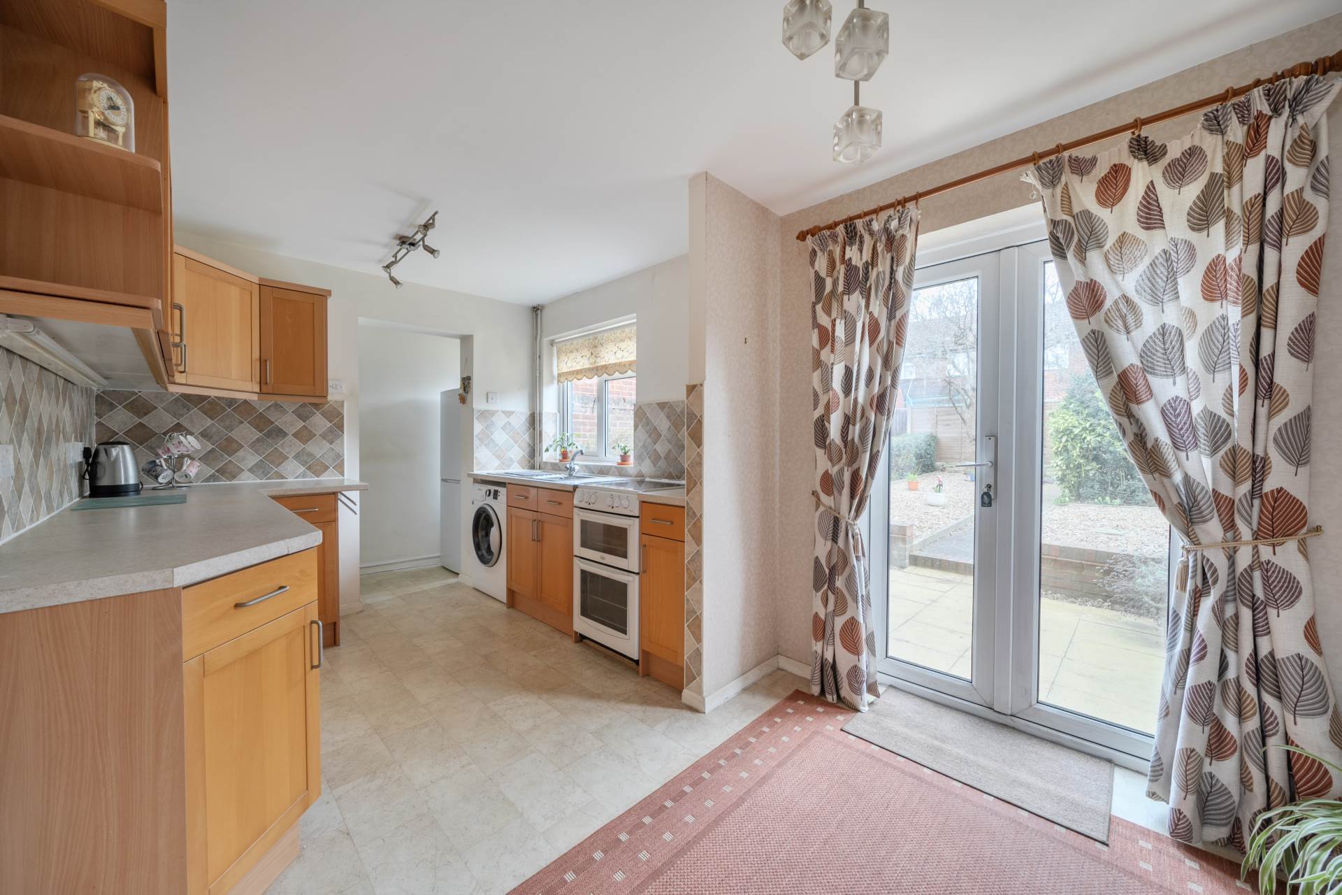 Queens Crescent, Clapham, Image 3