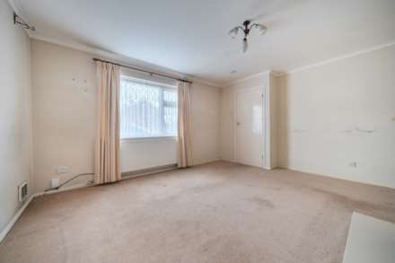 Queens Crescent, Clapham, Image 5