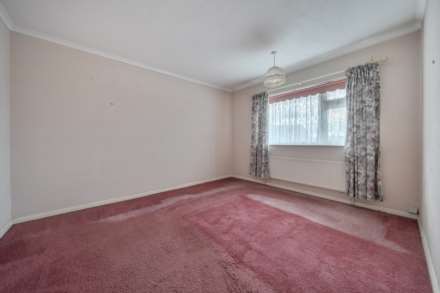 Queens Crescent, Clapham, Image 9