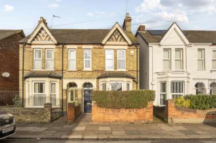 Preston Road, Queens Park