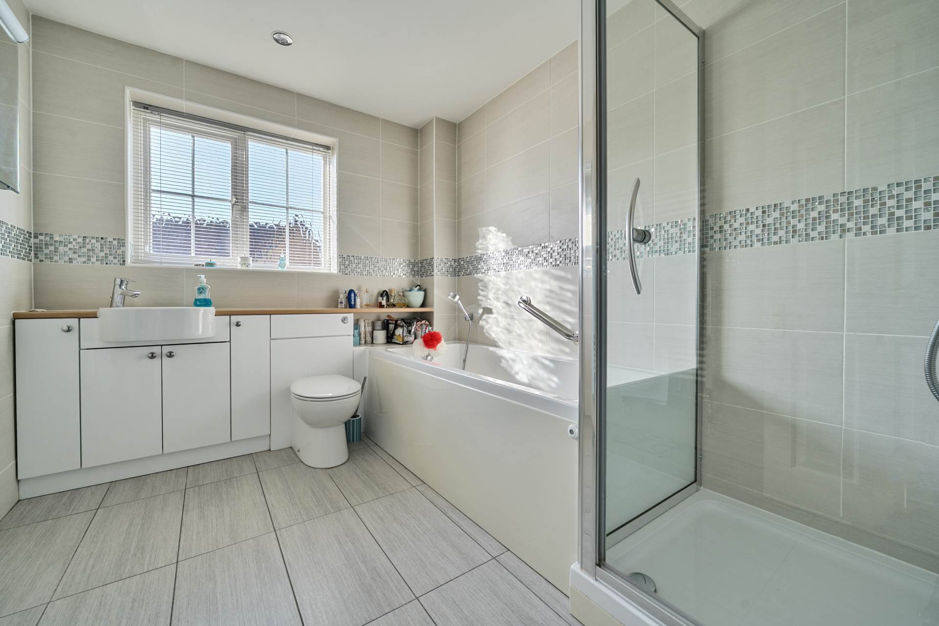 Carnoustie Drive, Great Denham, Image 17