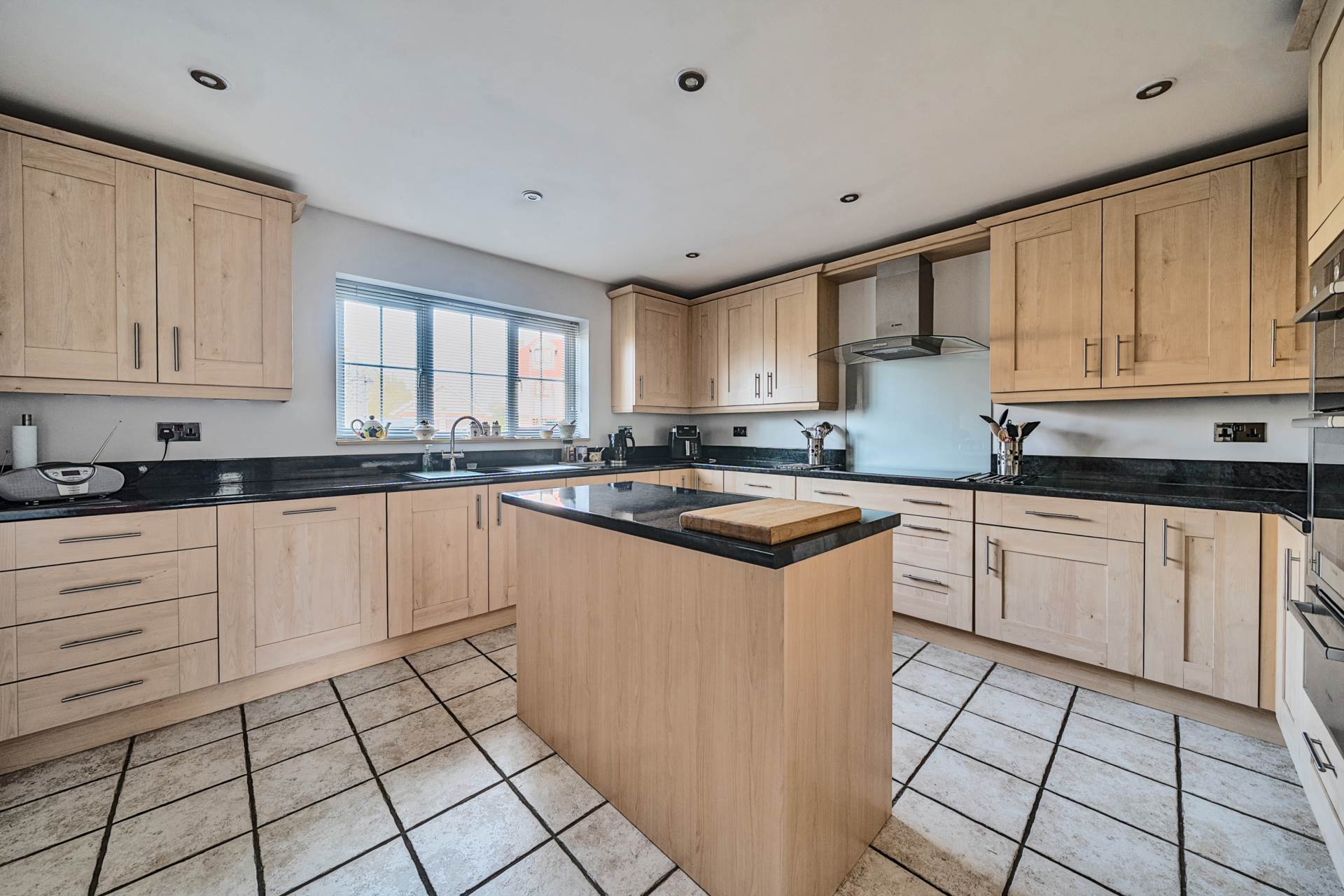 Carnoustie Drive, Great Denham, Image 7