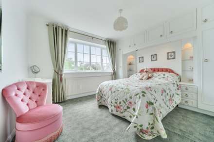 Nursery Gardens, Bedford, Image 13