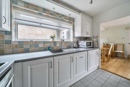 Vicarage Close, Ravensden, Image 10