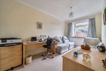 Vicarage Close, Ravensden, Image 8