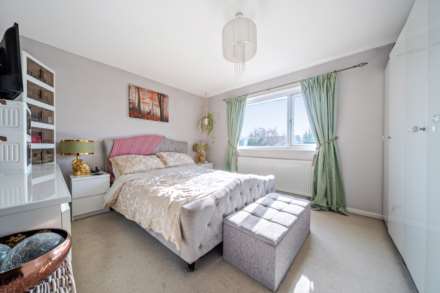 Church Road, Wootton, Image 11