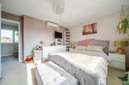 Church Road, Wootton, Image 12