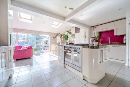 Church Road, Wootton, Image 3