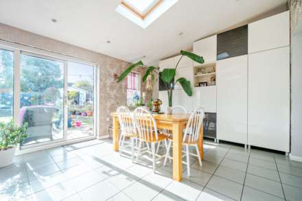 Church Road, Wootton, Image 4