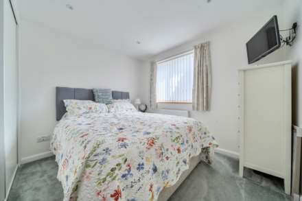 Portland Close, Bedford, Image 10
