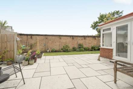 Portland Close, Bedford, Image 15