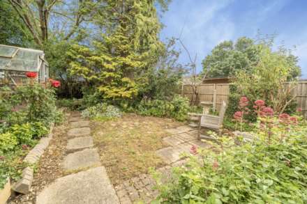 Charnwood Avenue, Bedford, Image 2
