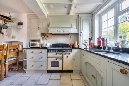 High Street, Sharnbrook, Image 8