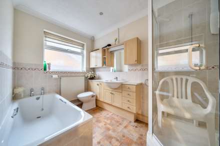 Coxs Close, Sharnbrook, Image 7