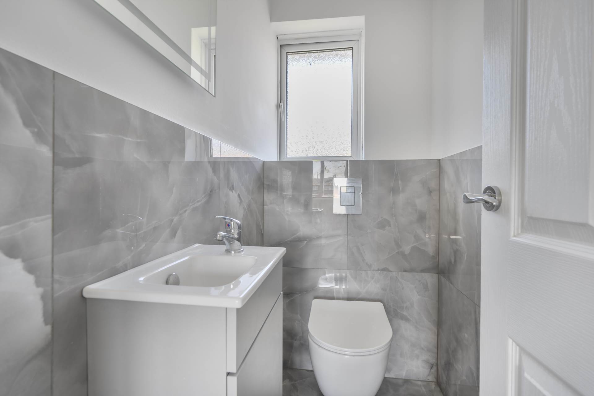 Vicars Walk, Bedford, Image 6