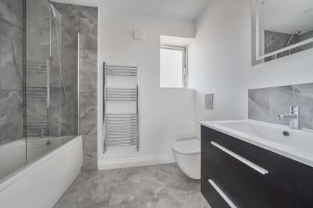 Vicars Walk, Bedford, Image 5