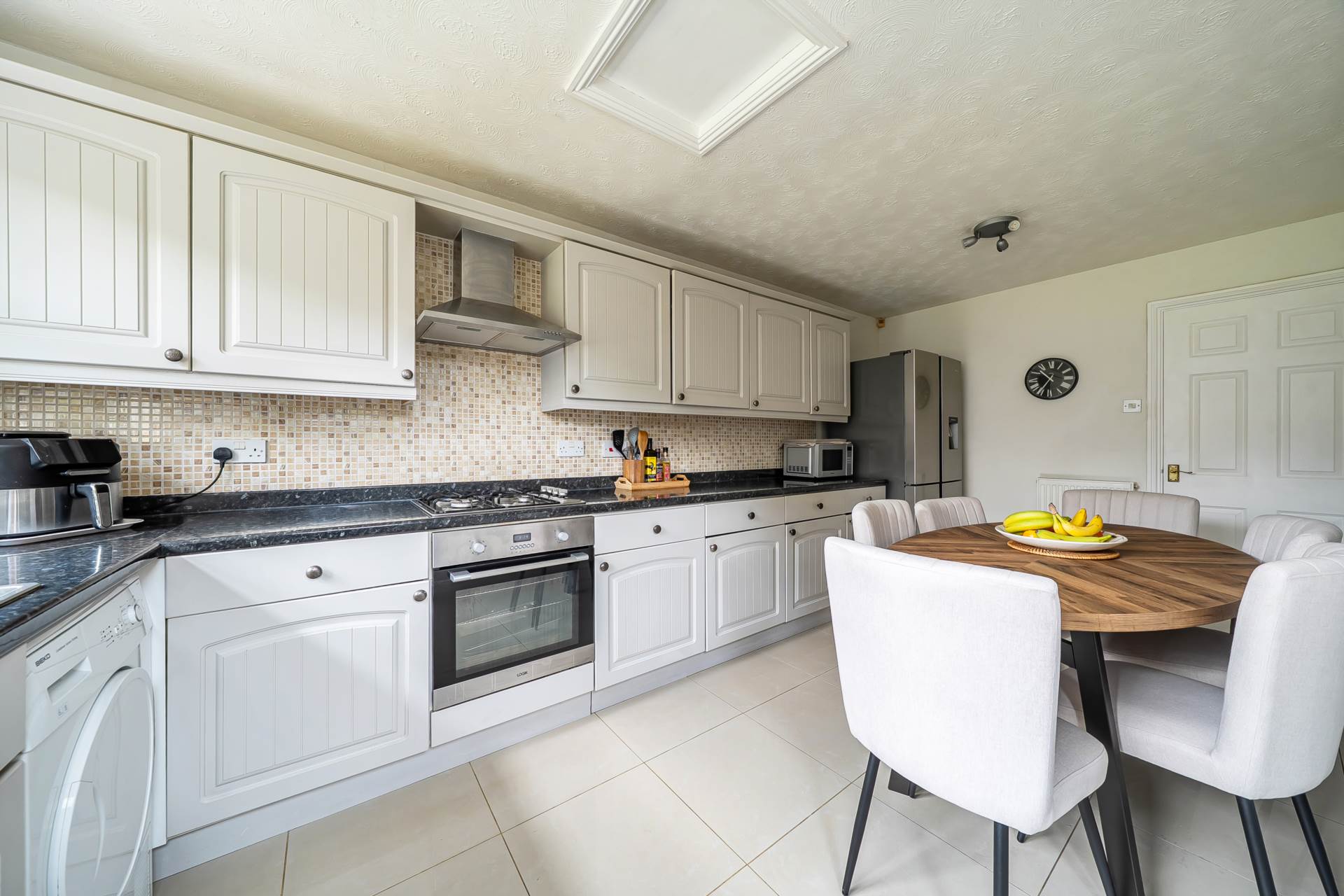 Quenby Way, Bromham, Image 5