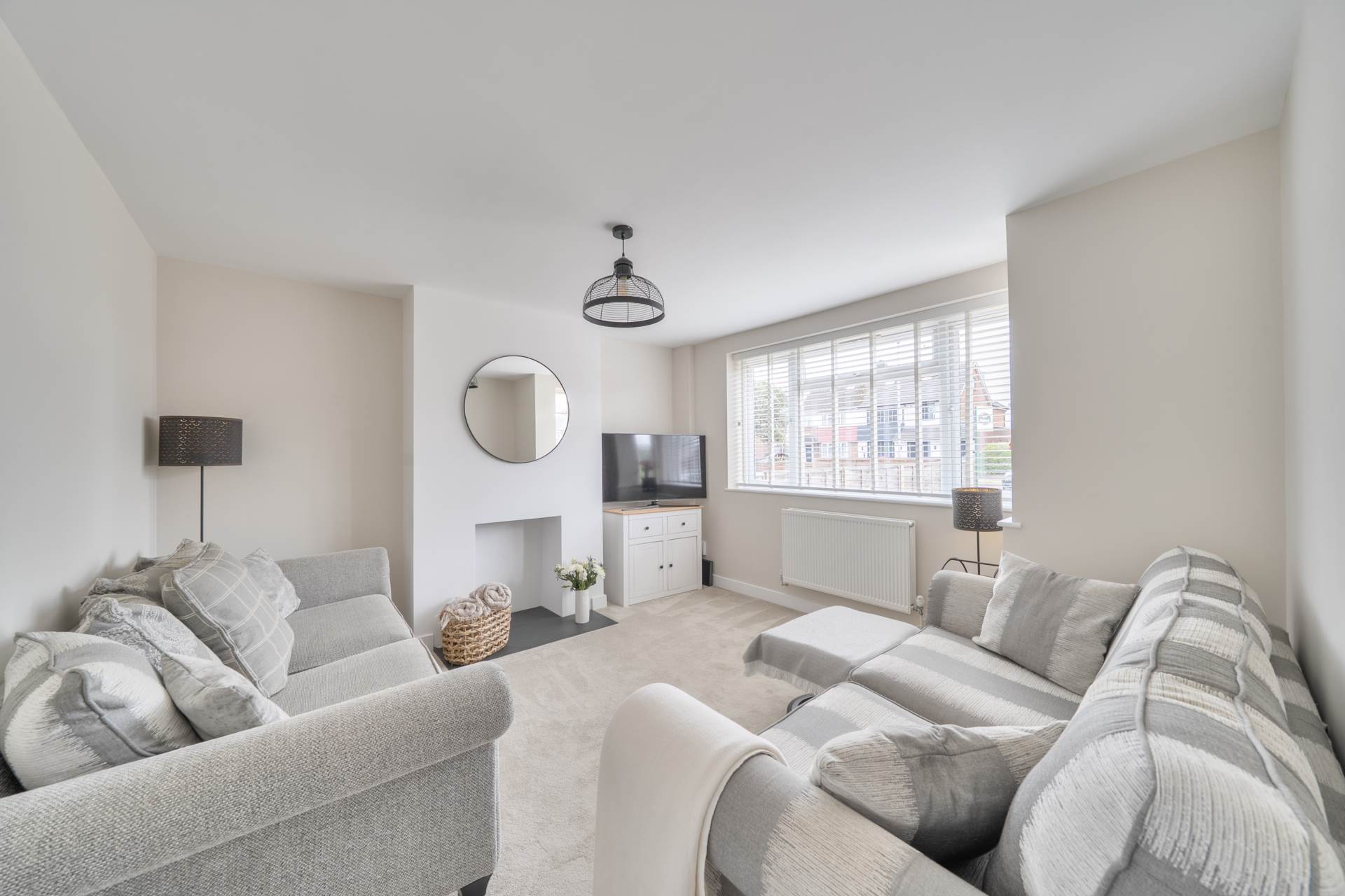 Aylesbury Road, Bedford, Image 3