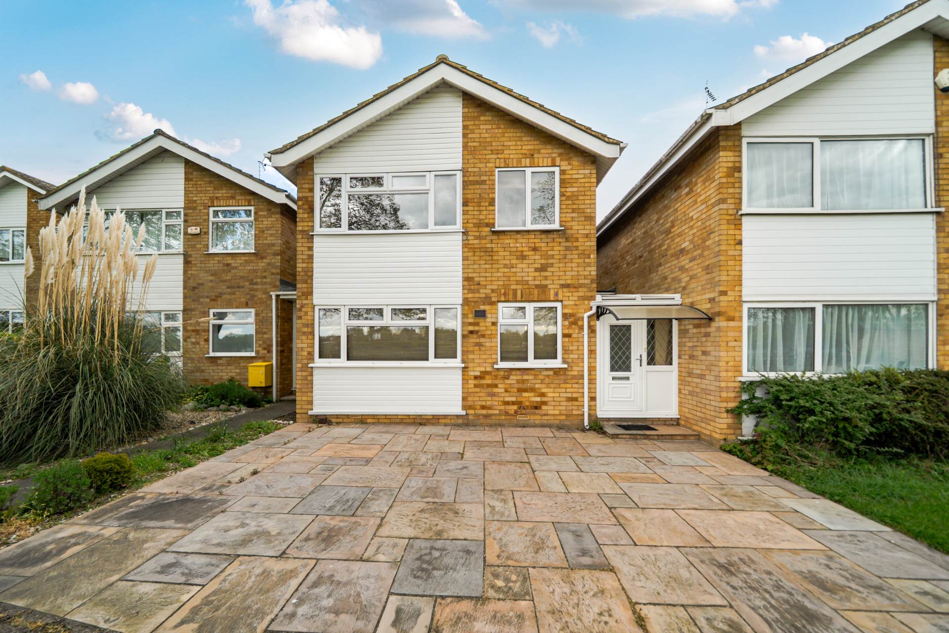 Slade Walk, Bedford, Image 18