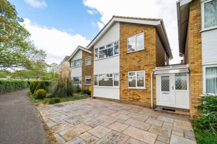 Slade Walk, Bedford, Image 1