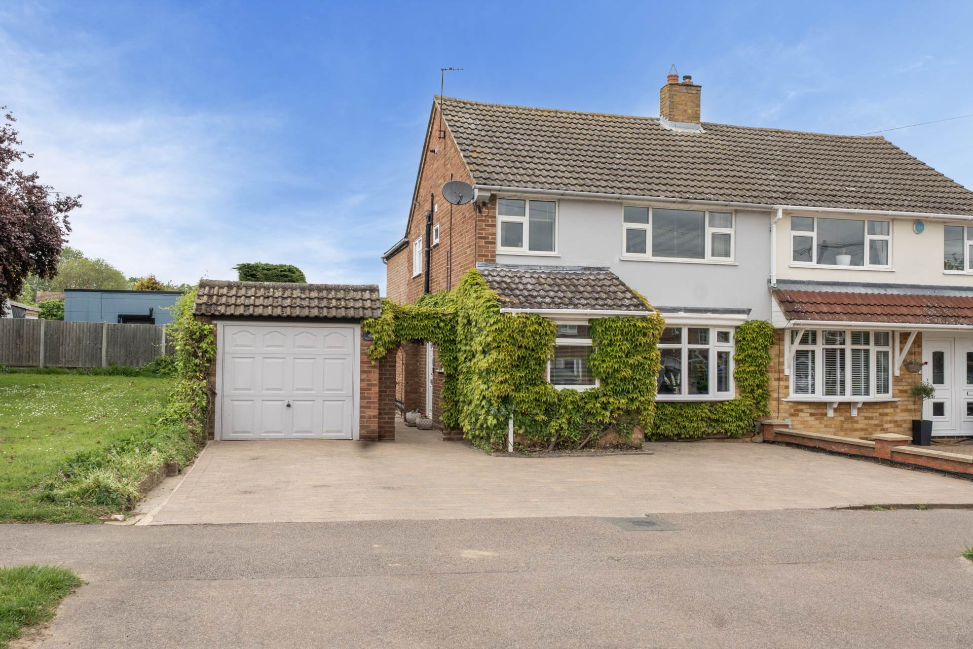 Wingfield Road, Bromham, Image 1