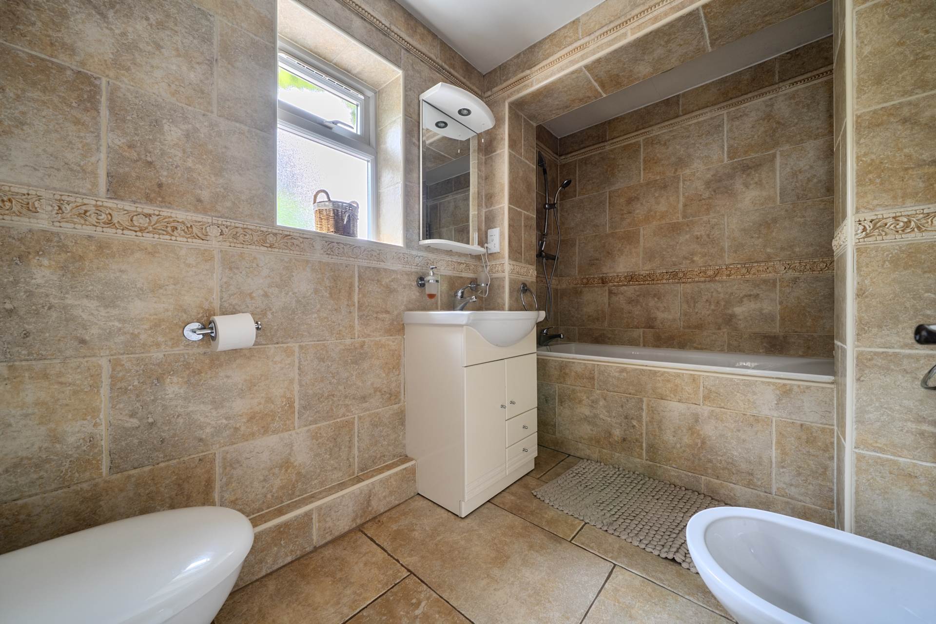 Wingfield Road, Bromham, Image 18