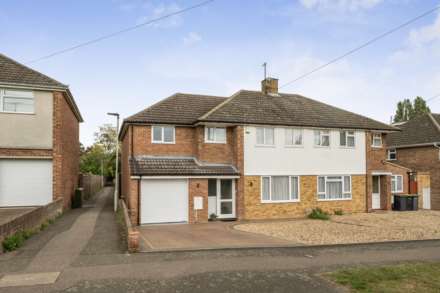 Larkway, Brickhill