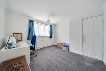 Larkway, Brickhill, Image 16