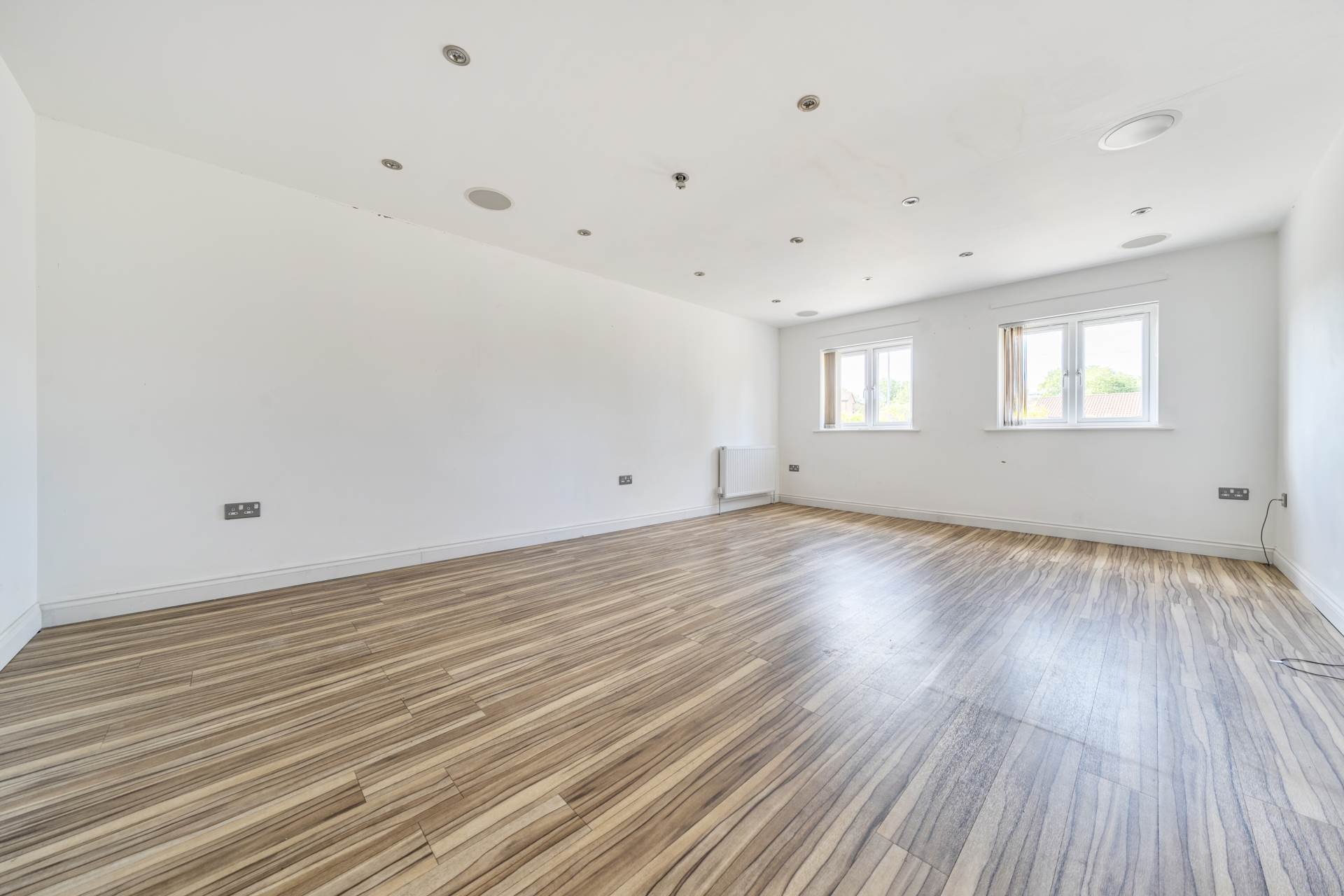 Tyne Crescent, Bedford, Image 3