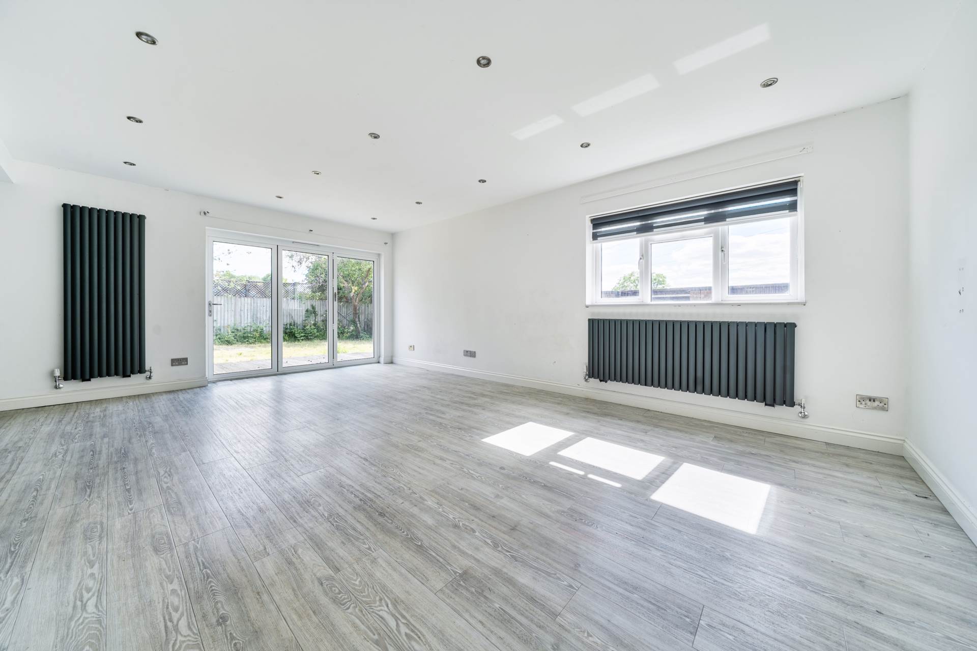Tyne Crescent, Bedford, Image 6
