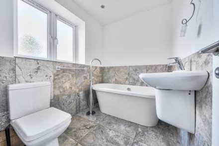 Tyne Crescent, Bedford, Image 11