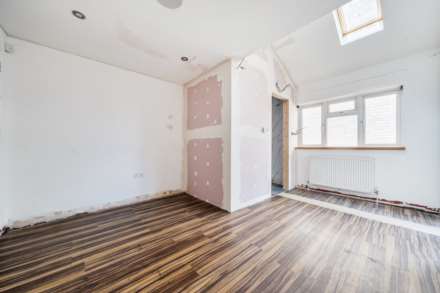 Tyne Crescent, Bedford, Image 13