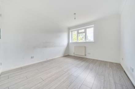 Tyne Crescent, Bedford, Image 16