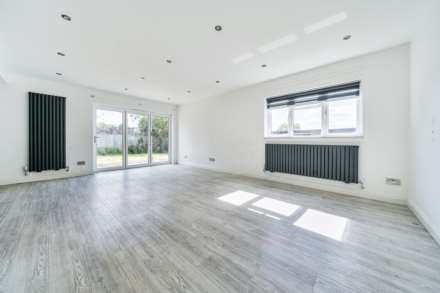 Tyne Crescent, Bedford, Image 6