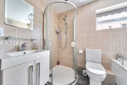 Leyside, Bromham, Image 17