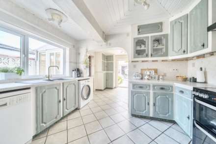 Bedford Road, Wilstead, Image 7