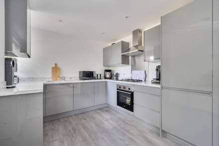 Willow House, New Cardington, Image 3